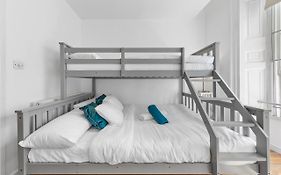 Lavish 3 Bedroom Flat In Mayfair London Hy4